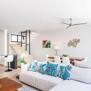 https://entire-house-3br-with-private-roof-top-deck.quintano-roohotels.com